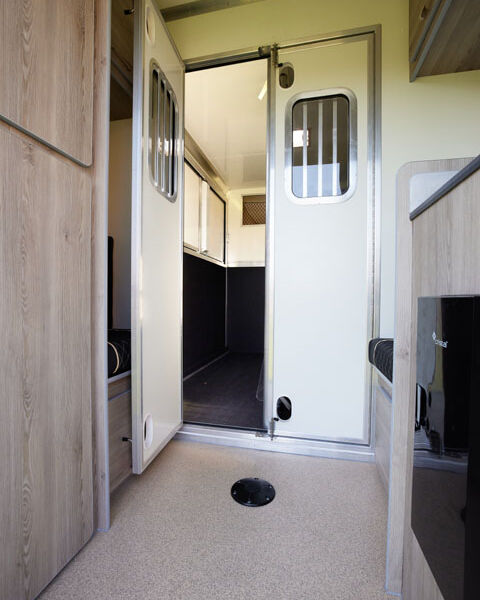 Equito Elegance Horsebox Gallery Image