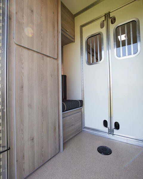 Equito Elegance Horsebox Gallery Image