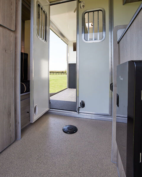 Equito Elegance Horsebox Gallery Image